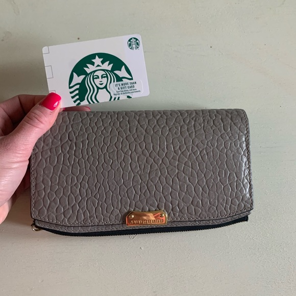 EUC Heritage Grained Burberry Wallet - Picture 6 of 7